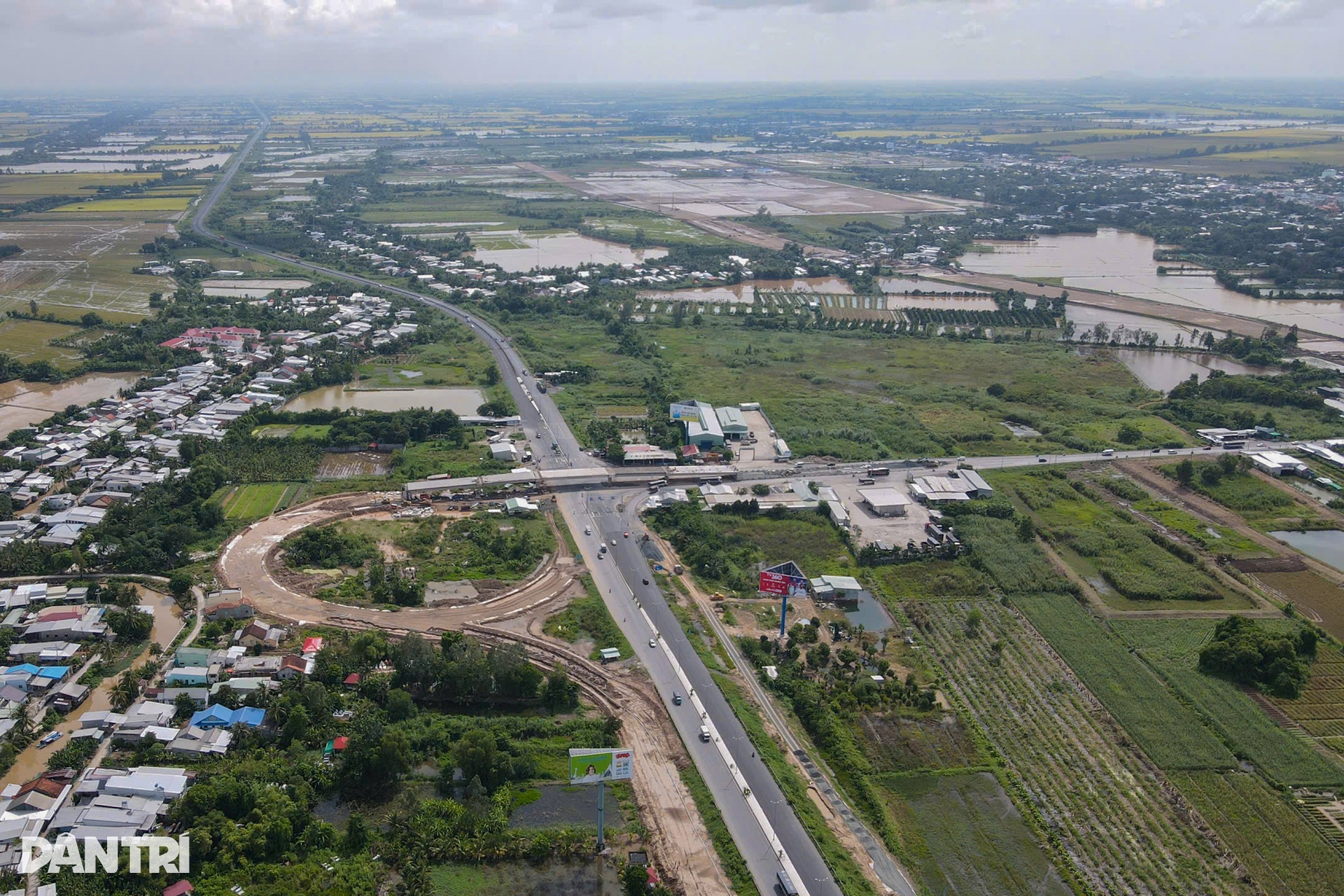 Hơn 50km đường nhan nhản ổ voi, ổ gà lột xác sau khi đầu tư 750 tỷ đồng - 7