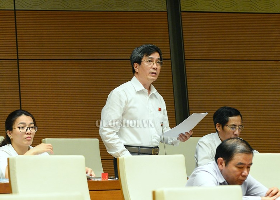 “Dọn tổ đón đại bàng thì cũng nên rắc thóc cho chim sẻ”! - 1 “Dọn tổ đón đại bàng thì cũng nên rắc thóc cho chim sẻ”! - 1