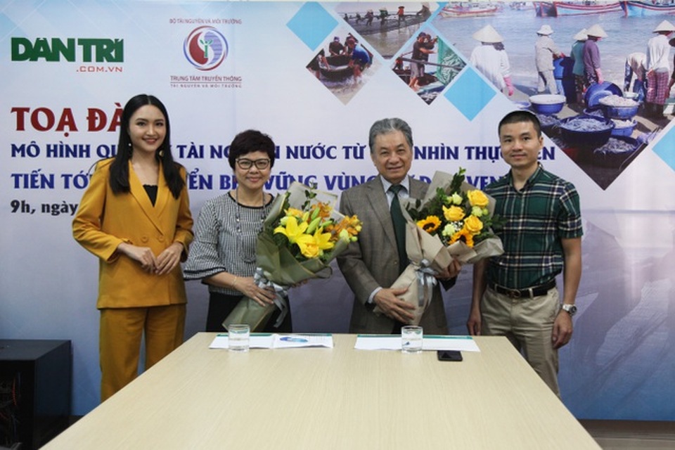 Hà Nội phải ưu tiên giải quyết môi trường ở hồ, ao, sông ngòi - 1 Hà Nội phải ưu tiên giải quyết môi trường ở hồ, ao, sông ngòi - 1