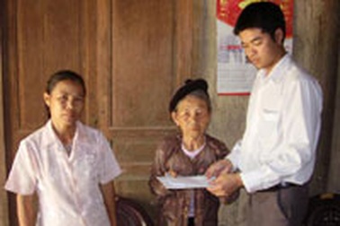 Quà của bạn đọc sưởi ấm những gia đình bất hạnh