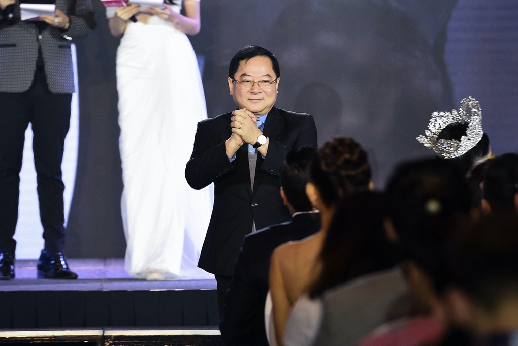 Hoa hậu Việt Nam 2022: Có thí sinh cao gần 1,8m, loại thẳng người đẹp can thiệp thẩm mỹ - 1 Hoa hậu Việt Nam 2022: Có thí sinh cao gần 1,8m, loại thẳng người đẹp can thiệp thẩm mỹ - 1