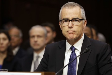 Nhân vật quyền lực số 2 của FBI bị sa thải