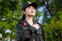 Nữ ca sĩ hát "Viết tiếp câu chuyện hòa bình" đạt hơn 2 tỷ lượt xem là ai?