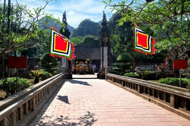 Khám phá du lịch Ninh Bình giữa "bão dịch" bằng tour trên facebook