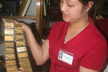 Kinh doanh vàng miếng rục rịch chuyển mình