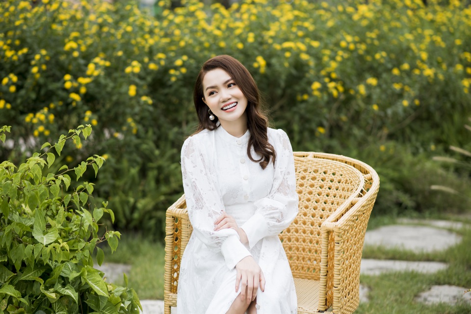 Nguyễn Ngọc Anh: “Bạn đời bế con, thay tã… còn hơn ngàn vạn bông hoa” - 5 Nguyễn Ngọc Anh: “Bạn đời bế con, thay tã… còn hơn ngàn vạn bông hoa” - 5
