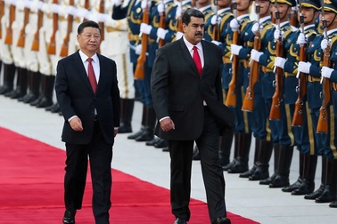 Thách thức “bủa vây” Trung Quốc khi Venezuela chìm trong khủng hoảng