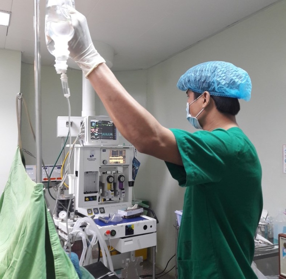 Những “chiến sĩ” thầm lặng trong các cuộc mổ - 4 Những “chiến sĩ” thầm lặng trong các cuộc mổ - 4