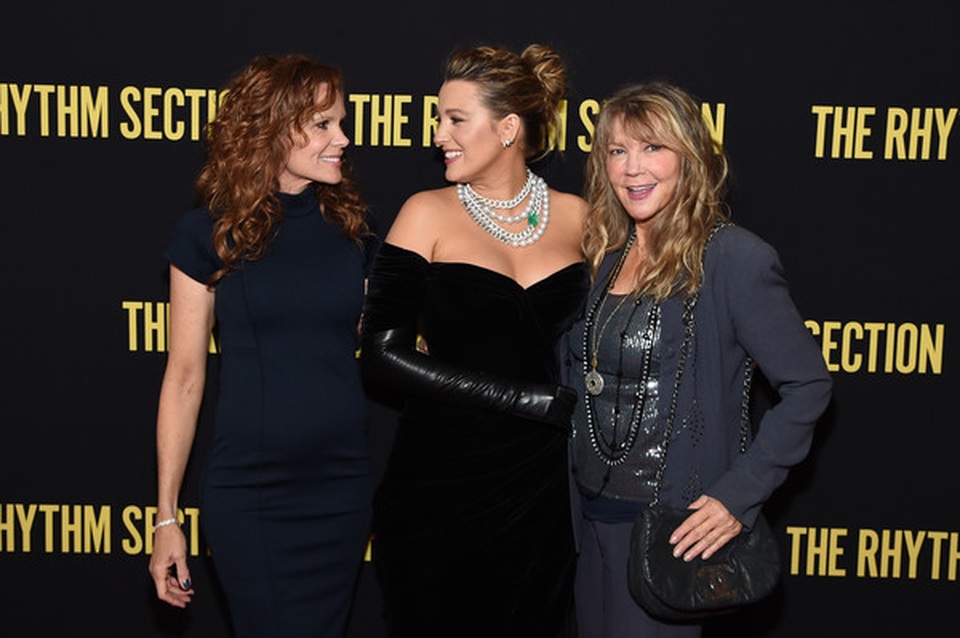 Blake Lively diện váy trễ nải quảng bá phim mới - 9 Blake Lively diện váy trễ nải quảng bá phim mới - 9