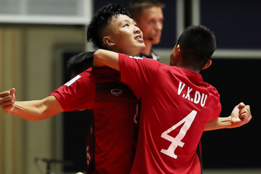 Đội tuyển futsal Việt Nam - Nga: Phía trước là núi cao