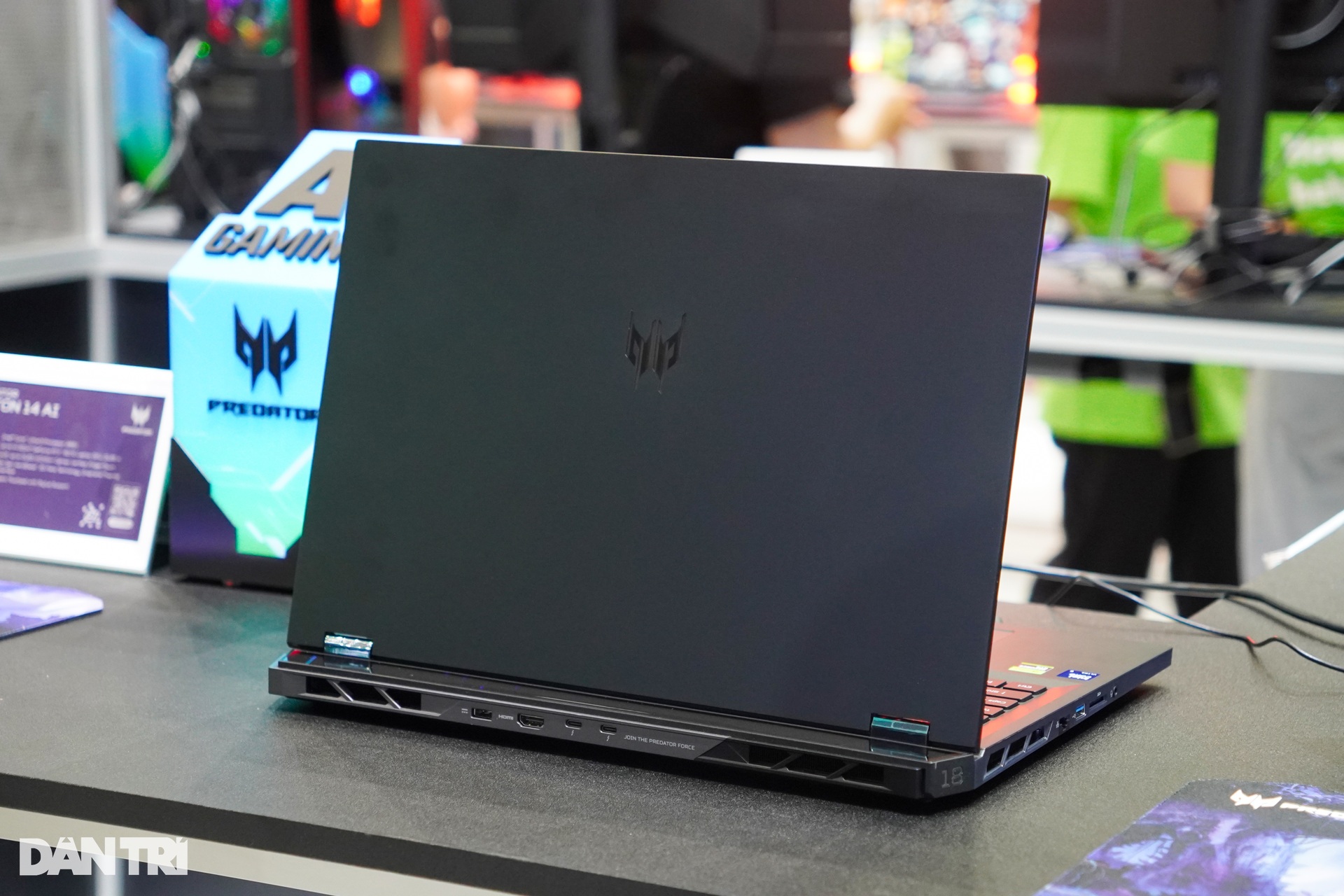 Computex 2025: Laptop gaming AI hiệu suất cao thay thế máy tính bàn - 1 Computex 2025: Laptop gaming AI hiệu suất cao thay thế máy tính bàn - 1