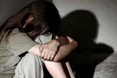 Bé gái 5 tuổi nghi bị chú họ say rượu giở trò đồi bại