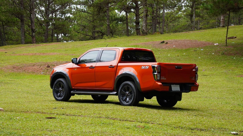 Sẵn sàng vượt qua đại dịch cùng bán tải Isuzu All New D-MAX và SUV mu-X - 4 Sẵn sàng vượt qua đại dịch cùng bán tải Isuzu All New D-MAX và SUV mu-X - 4