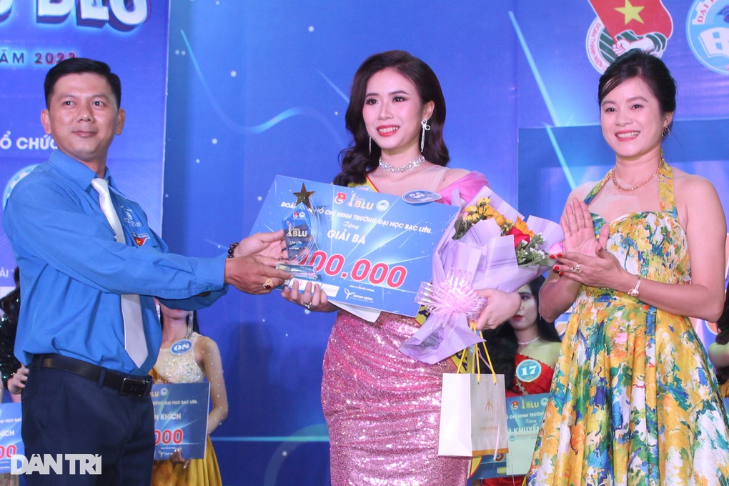 Tân Hoa khôi Trường Đại học Bạc Liêu là nữ sinh ngành mầm non cao 1m75 - 5 Tân Hoa khôi Trường Đại học Bạc Liêu là nữ sinh ngành mầm non cao 1m75 - 5
