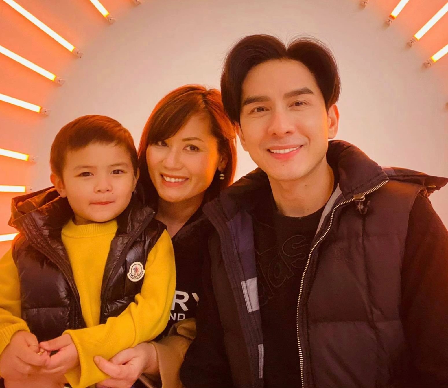 Đan Trường và vợ Thủy Tiên thông báo ly hôn - 1