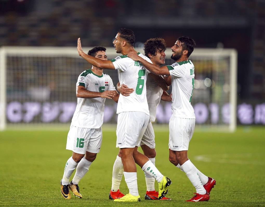 Báo Iraq tiết lộ chiến thuật của HLV Casas khi đấu tuyển Việt Nam - 1 Báo Iraq tiết lộ chiến thuật của HLV Casas khi đấu tuyển Việt Nam - 1