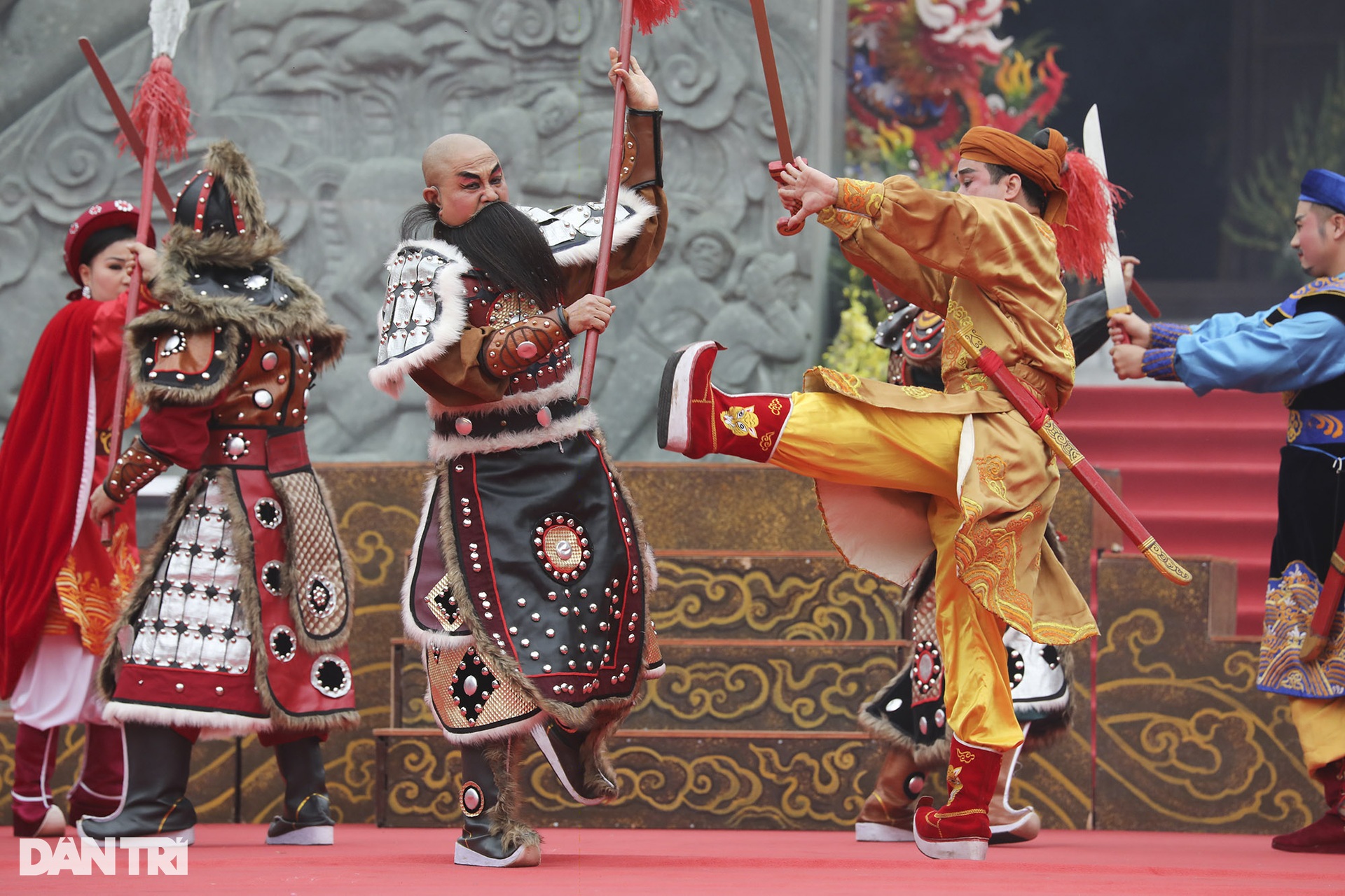 Khí thế hào hùng trong lễ khai hội Gò Đống Đa lịch sử - 12 Khí thế hào hùng trong lễ khai hội Gò Đống Đa lịch sử - 12
