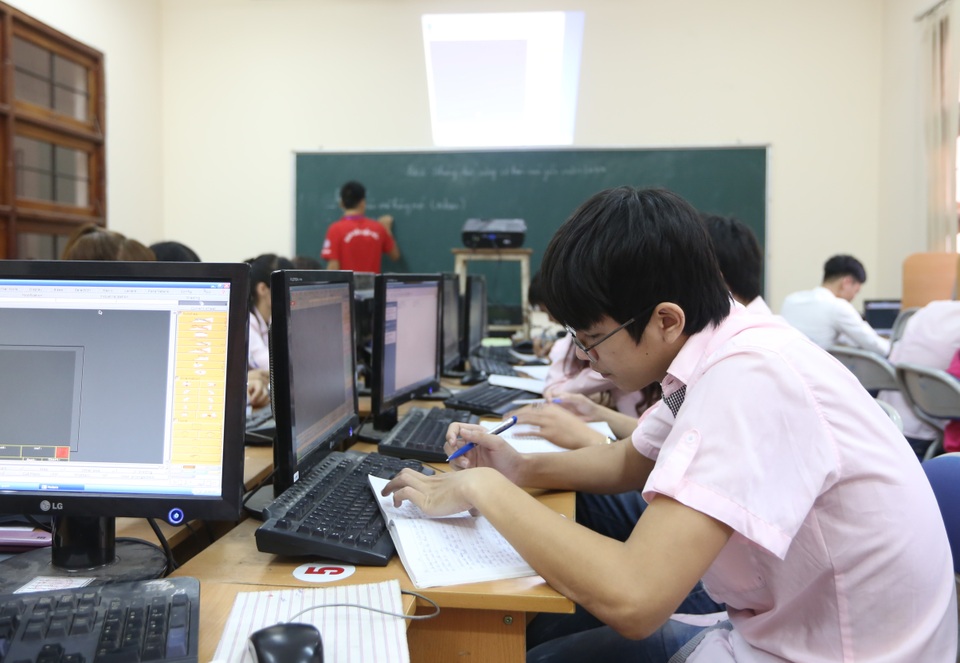 Tuyển sinh lớp 10 THPT: Đẩy mạnh phân luồng học sinh - 1 Tuyển sinh lớp 10 THPT: Đẩy mạnh phân luồng học sinh - 1