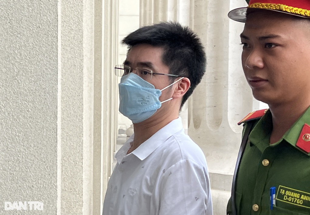 Hội đồng xét xử: Cựu điều tra viên Hoàng Văn Hưng không oan - 1 Hội đồng xét xử: Cựu điều tra viên Hoàng Văn Hưng không oan - 1
