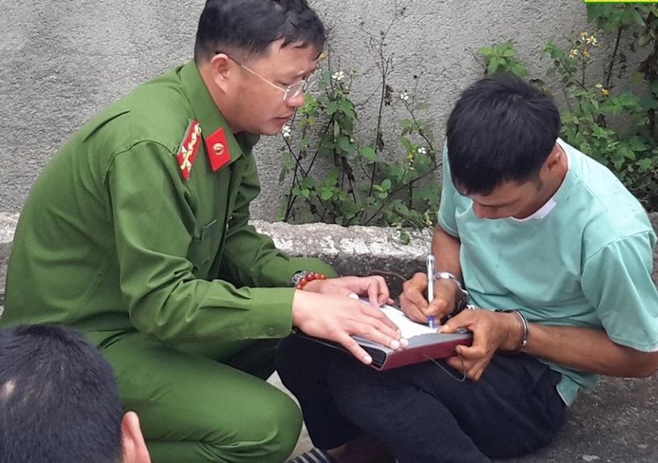 Lắp đặt hệ thống phun sương trong phòng ngủ để trồng cần sa - 1 Lắp đặt hệ thống phun sương trong phòng ngủ để trồng cần sa - 1