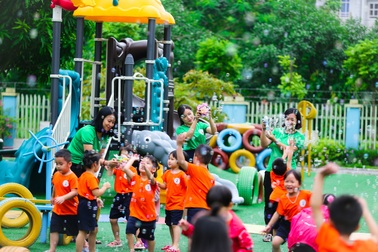 Ngắm ngôi trường mầm non sở hữu diện tích "khủng" tại Long Biên