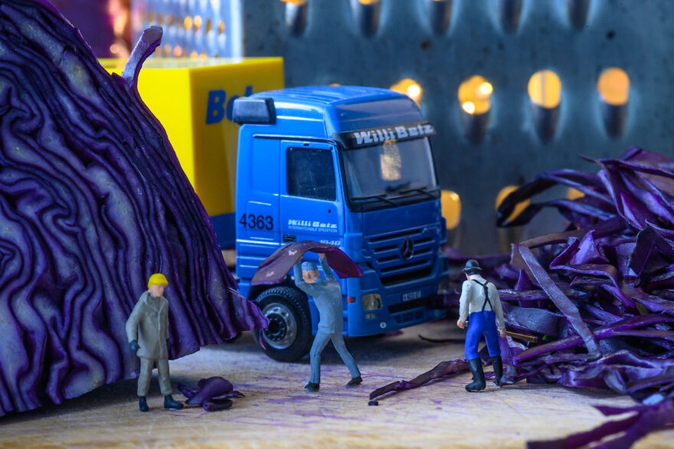 Sửng sốt trước thế giới mở ra từ những món đồ vật thường ngày - 1 Sửng sốt trước thế giới mở ra từ những món đồ vật thường ngày - 1