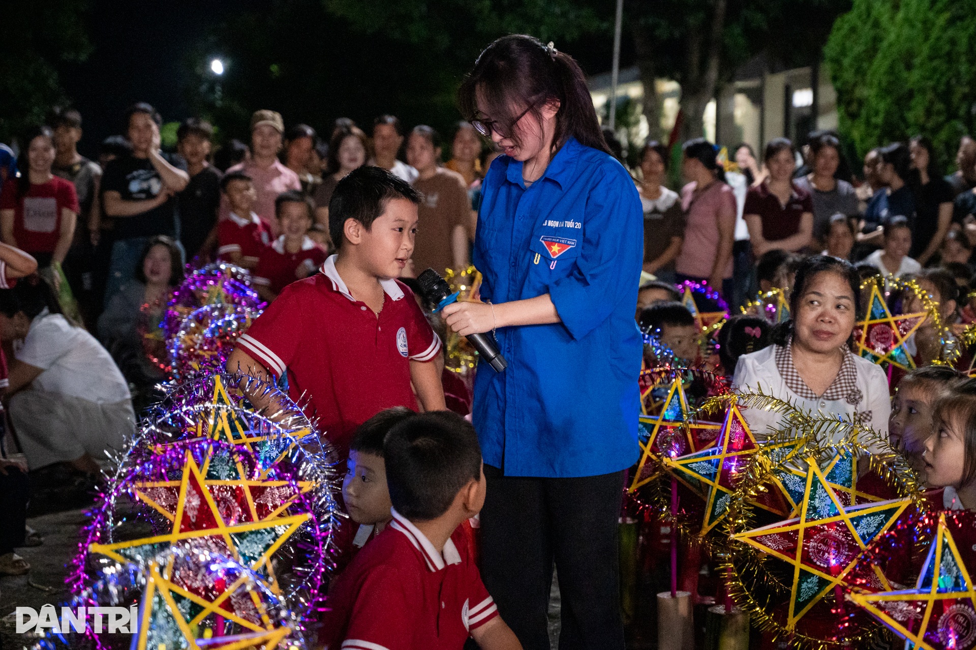 Trung thu tới sớm với 230 em nhỏ vùng cao dưới ánh đèn ông sao lung linh - 15