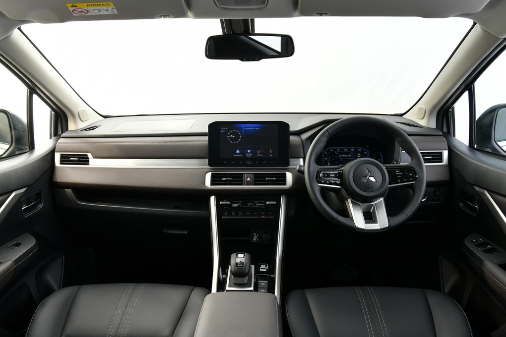 Mitsubishi Xpander thêm bản hybrid, vẫn thua đối thủ về an toàn chủ động - 9 Mitsubishi Xpander thêm bản hybrid, vẫn thua đối thủ về an toàn chủ động - 9