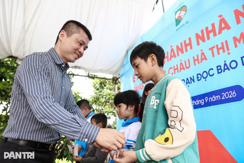 Báo Dân trí khánh thành nhà Nhân ái tặng 4 chị em bé gái ở Lâm Đồng - 4