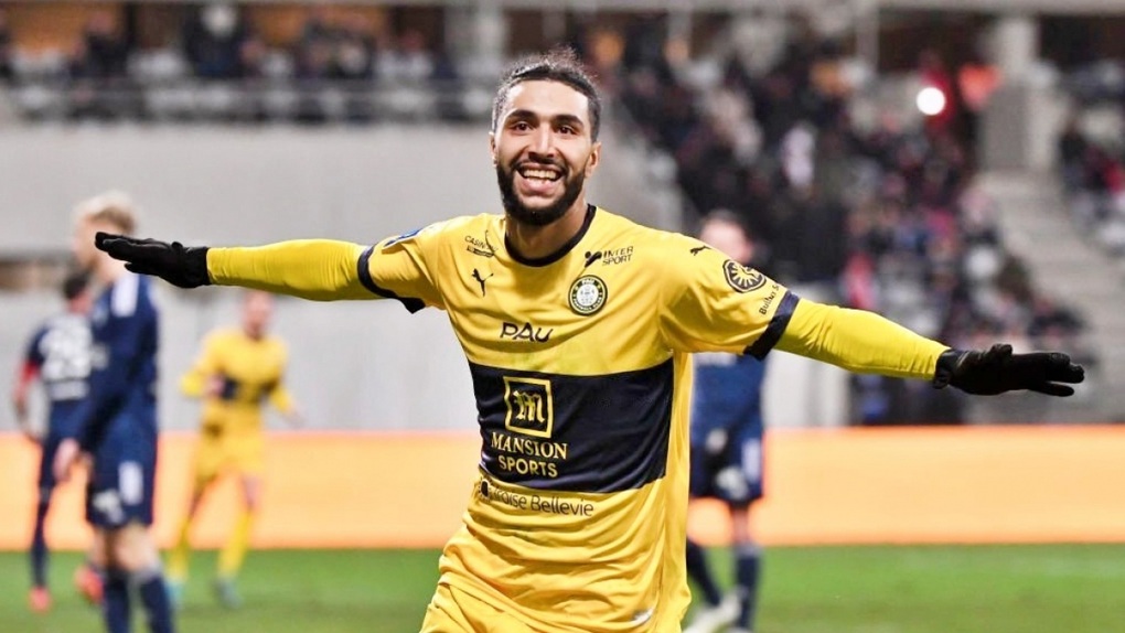 Quang Hải bị gạch tên trong ngày Pau FC chiến thắng - 2 Quang Hải bị gạch tên trong ngày Pau FC chiến thắng - 2