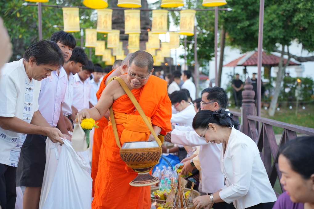 Cô gái Việt trải nghiệm sân bay như khu nghỉ dưỡng, có vườn thú ở Thái Lan - 4
