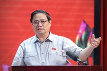 Thủ tướng: Cần linh hoạt hơn trong điều hành xăng dầu