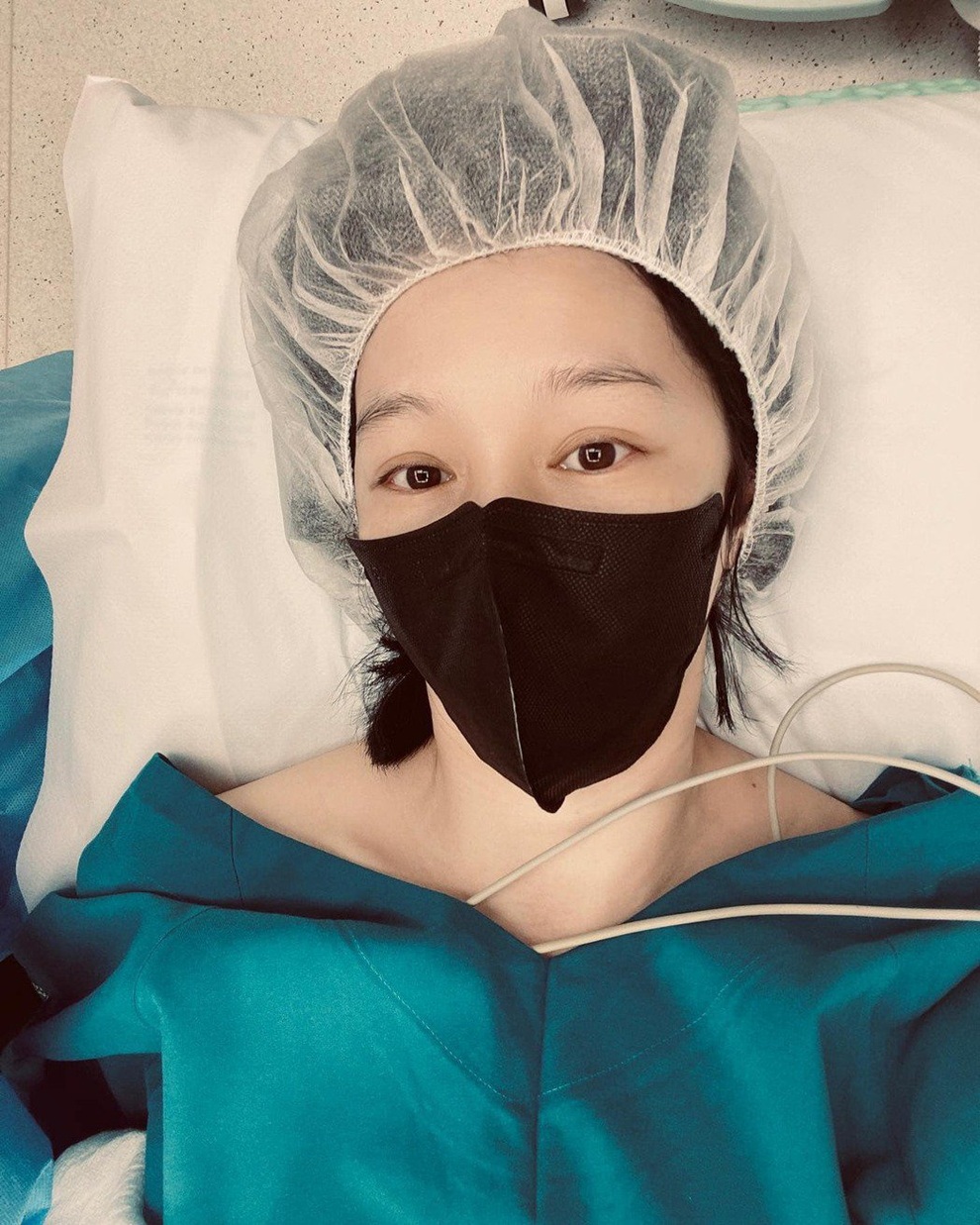 Từ Nhược Tuyên của Cơn lốc tình yêu phẫu thuật cắt bỏ u tử cung - 1 Từ Nhược Tuyên của Cơn lốc tình yêu phẫu thuật cắt bỏ u tử cung - 1