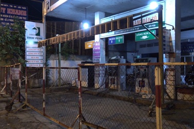 Nhân viên cây xăng đâm chết khách