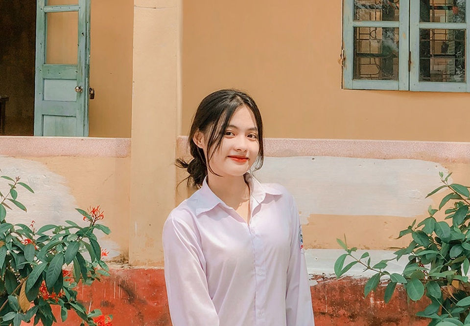 Nữ thần đồng phục mới nổi ở Bắc Giang - 1 Nữ thần đồng phục mới nổi ở Bắc Giang - 1