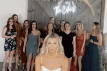 Clip: Màn giật hoa cưới “trắng trợn” gây tranh cãi