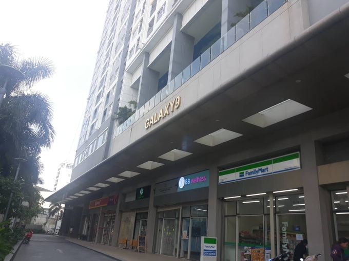 Cư dân Galaxy 9 bức xúc khi vụ bé gái nghi bị dâm ô chưa khởi tố: “Chúng tôi rất căm phẫn với hành vi của ông Linh” - Ảnh 1. Cư dân Galaxy 9 bức xúc khi vụ bé gái nghi bị dâm ô chưa khởi tố: “Chúng tôi rất căm phẫn với hành vi của ông Linh” - Ảnh 1.