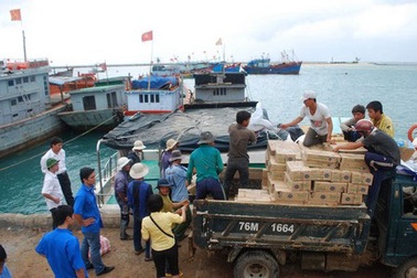 Ngày hội hàng Việt đầu tiên trên huyện đảo Lý Sơn