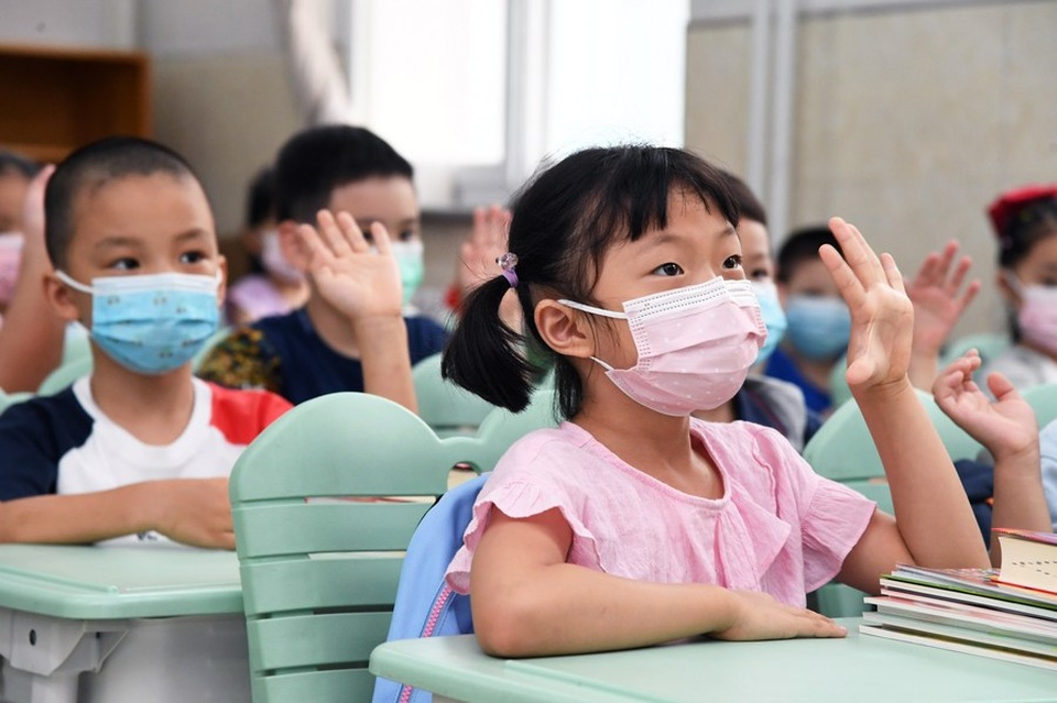 Trung Quốc bắt đầu năm học mới với những biện pháp phòng dịch nghiêm ngặt - 1 Trung Quốc bắt đầu năm học mới với những biện pháp phòng dịch nghiêm ngặt - 1