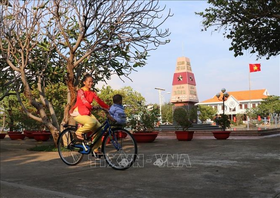 Huyện đảo Trường Sa hướng tới Ngày hội non sông - 2 Huyện đảo Trường Sa hướng tới Ngày hội non sông - 2