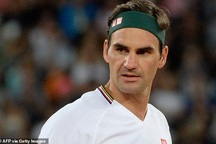 Roger Federer bỏ giải Australian Open 2021 do không muốn xa vợ con