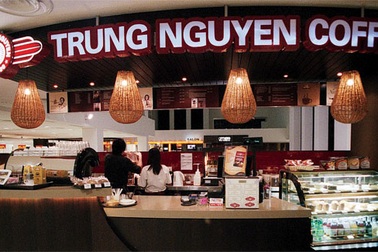 Ông Đặng Lê Nguyên Vũ lại tranh chấp quyền lãnh đạo với vợ