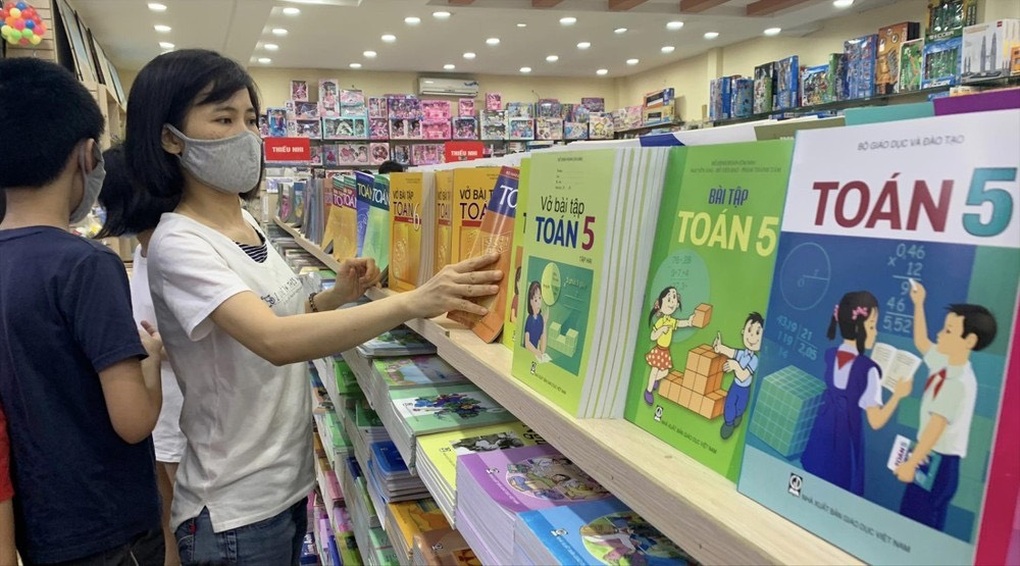 Nhà xuất bản Giáo dục Việt Nam đưa sách giáo khoa kịp đón năm học mới - 5 Nhà xuất bản Giáo dục Việt Nam đưa sách giáo khoa kịp đón năm học mới - 5