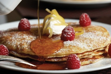 10 khách sạn có bữa ăn sáng muộn ngon nhất thế giới