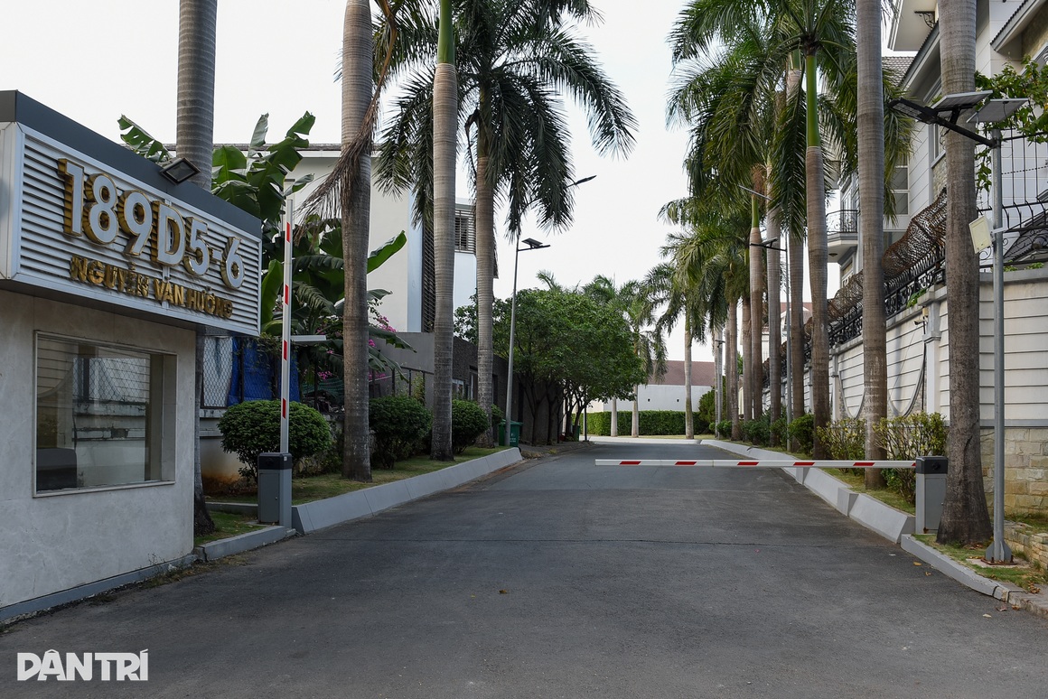 Công trình bủa vây sông Sài Gòn, người dân loay hoay tìm lối đi ra ven bờ - 8 Công trình bủa vây sông Sài Gòn, người dân loay hoay tìm lối đi ra ven bờ - 8