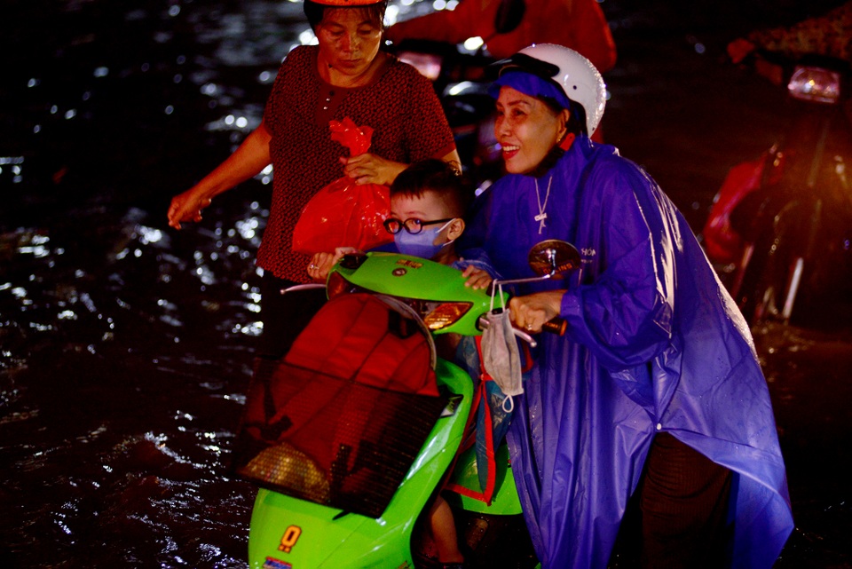 Kẹt xe kinh hoàng ở TPHCM copy.jpg Kẹt xe kinh hoàng ở TPHCM copy.jpg