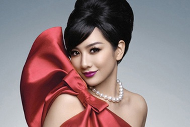 Lộ ảnh con gái mới chào đời của "tiểu yến tử" Huỳnh Dịch