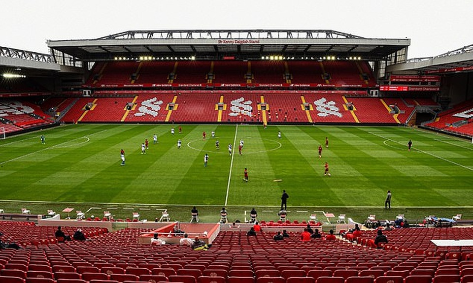Thắng Blackburn 6-0, Liverpool sẵn sàng giành chức vô địch Premier League - 2 Thắng Blackburn 6-0, Liverpool sẵn sàng giành chức vô địch Premier League - 2