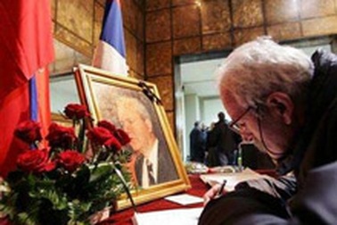 Saint Petersburg muốn đặt Milosevic làm tên đường