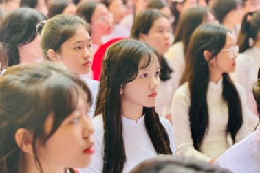 Cha mẹ "ép" con học ngành sư phạm: Cẩn thận nhiều hệ luỵ